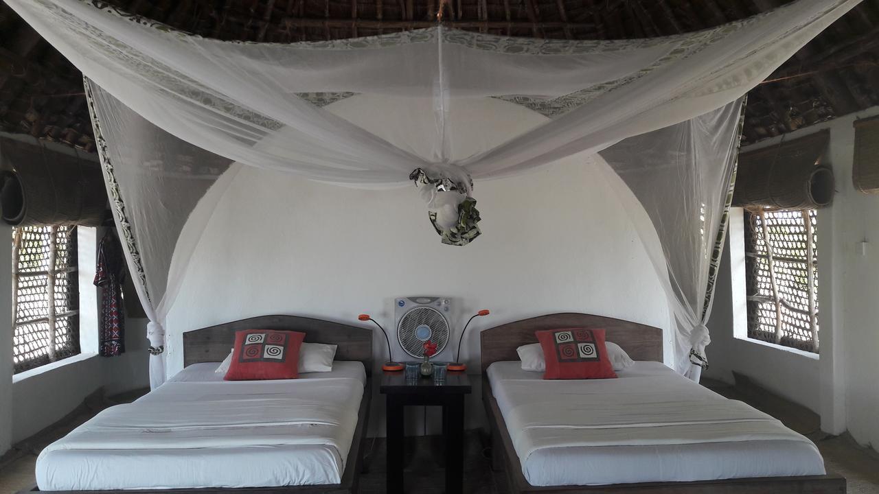Emayani Beach Lodge Pangani Exterior photo